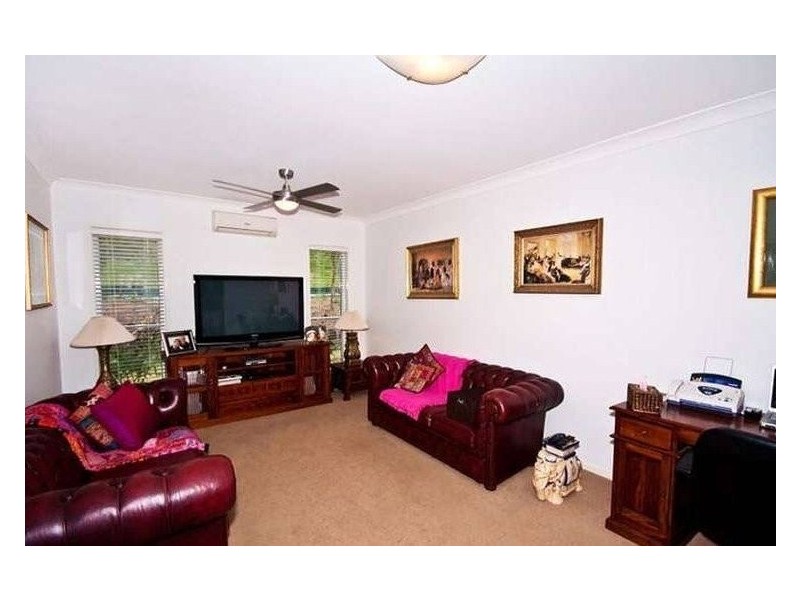 13 Lowe Court, Maudsland QLD 4210