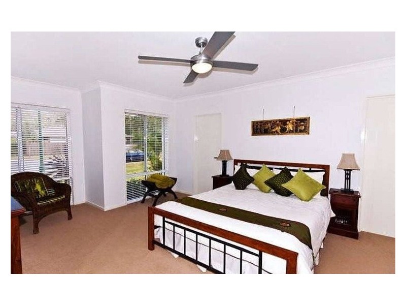 13 Lowe Court, Maudsland QLD 4210