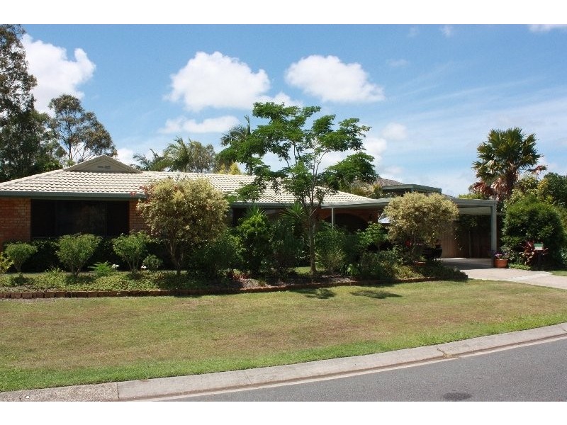 18 Dromana Crescent, Helensvale QLD 4212