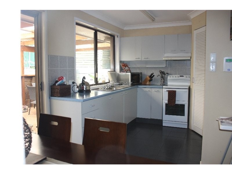 19 Flinders Avenue, Molendinar QLD 4214