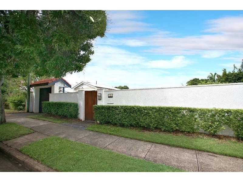 5 Charlton, Hamilton QLD 4007