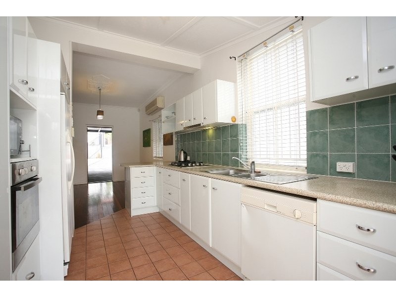 5 Charlton, Hamilton QLD 4007