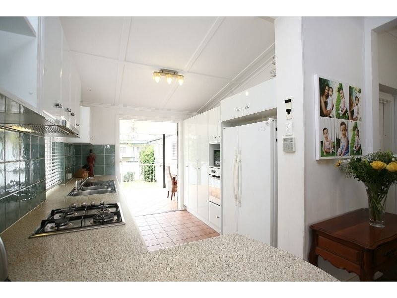 5 Charlton, Hamilton QLD 4007