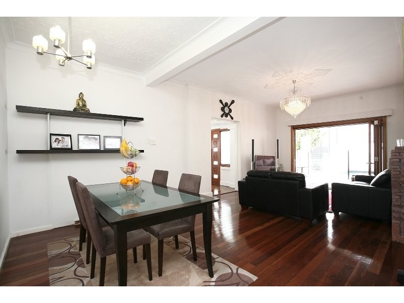 5 Charlton, Hamilton QLD 4007