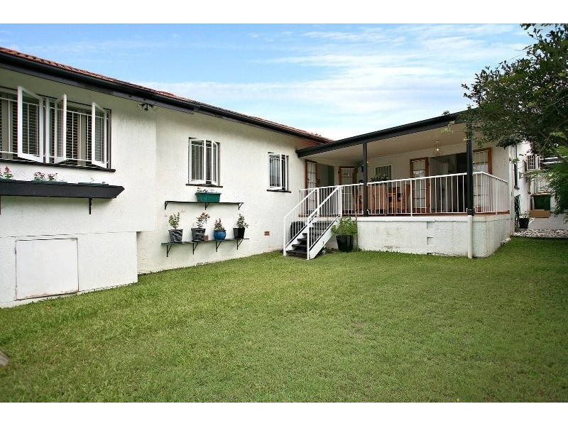 5 Charlton, Hamilton QLD 4007