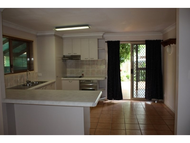 2/61 Stevens Street, Southport QLD 4215