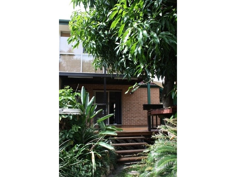 2/61 Stevens Street, Southport QLD 4215