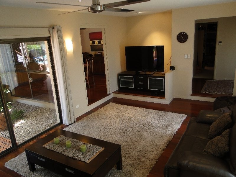 71 Nerang River Dve, Nerang QLD 4211