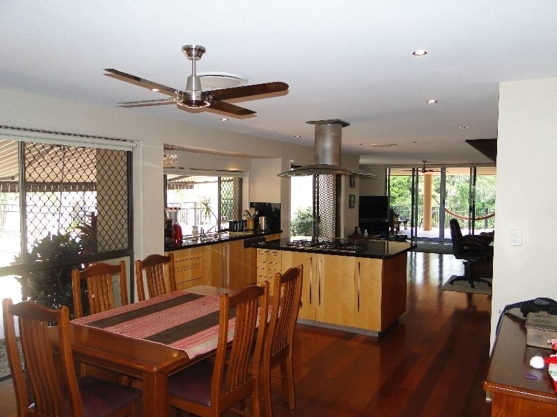 71 Nerang River Dve, Nerang QLD 4211