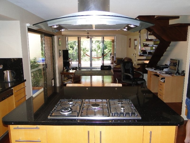 71 Nerang River Dve, Nerang QLD 4211