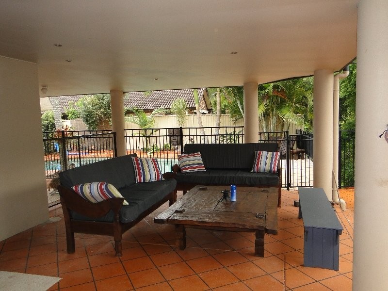 71 Nerang River Dve, Nerang QLD 4211