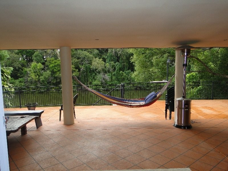 71 Nerang River Dve, Nerang QLD 4211