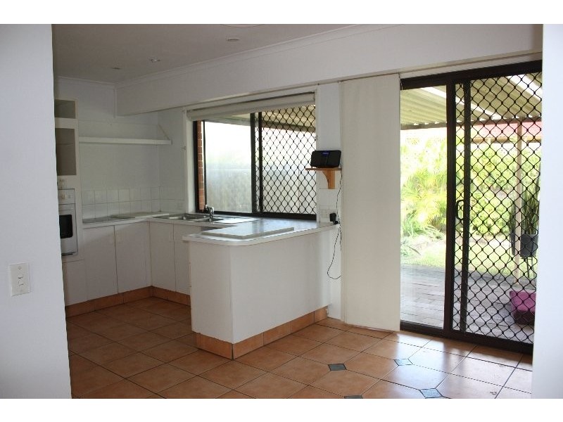 1/8 Tannock Street, Ashmore QLD 4214