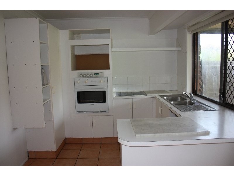 1/8 Tannock Street, Ashmore QLD 4214