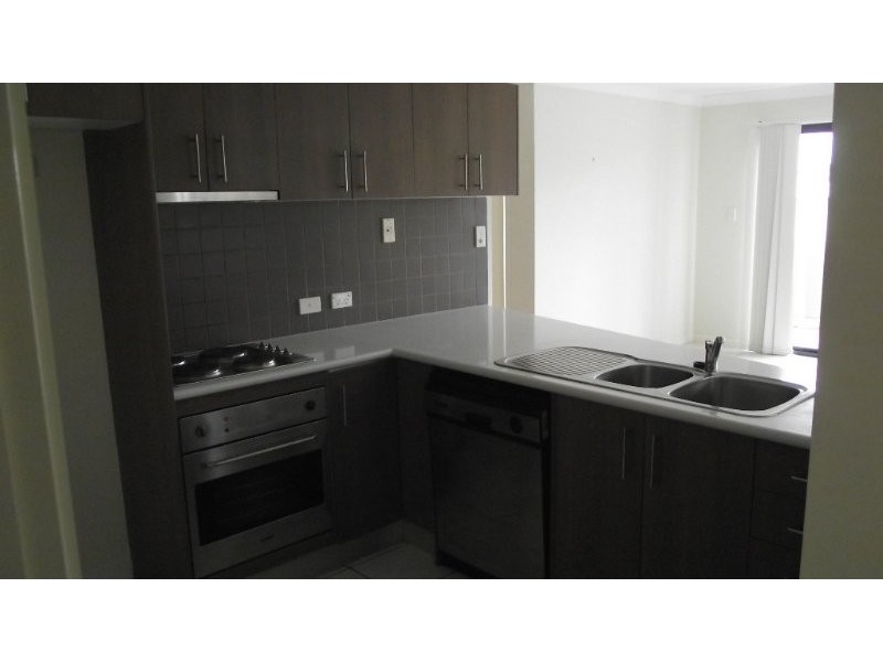 6/2 Palma Crescent, Varsity Lakes QLD 4227