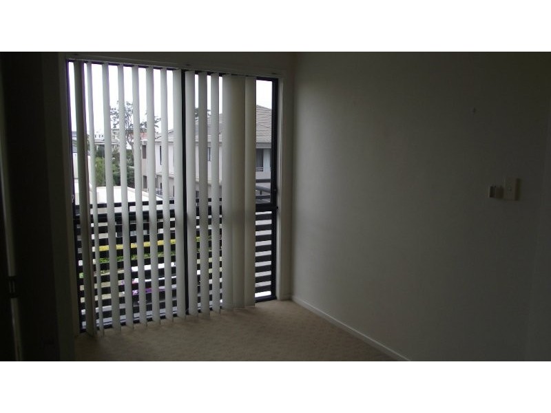 6/2 Palma Crescent, Varsity Lakes QLD 4227