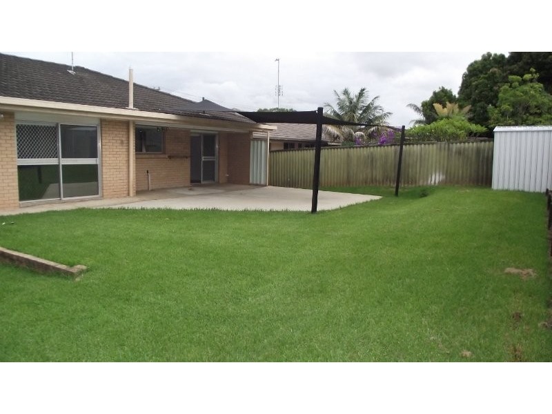 24 Nerang-Broadbeach Rd, Nerang QLD 4211