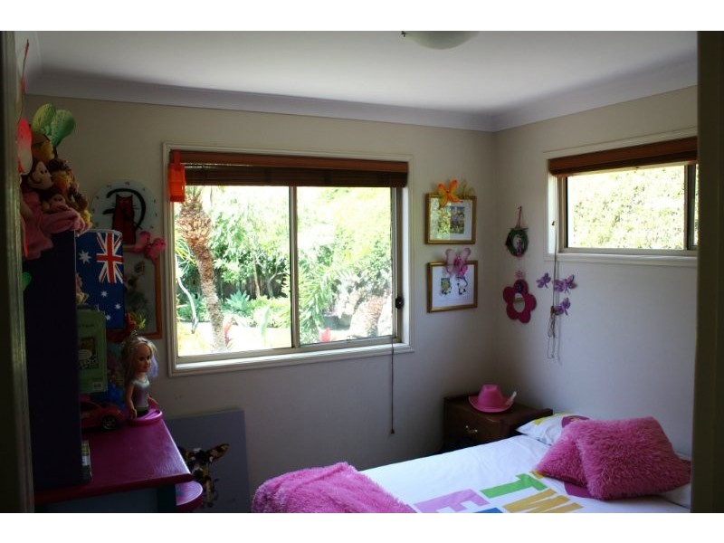 7 Watergum Pde, Molendinar QLD 4214