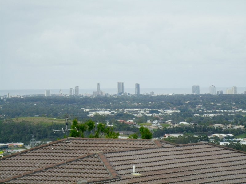 107 Armstrong Way, Highland Park QLD 4211