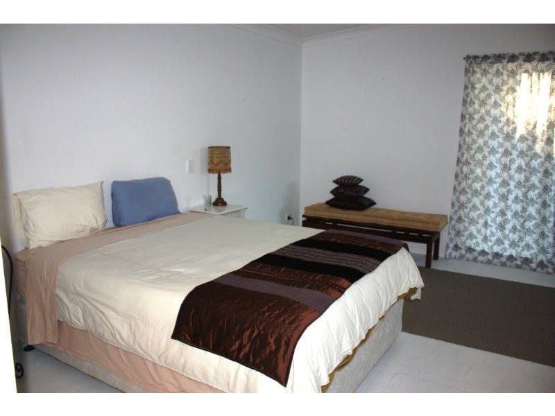 19 Cawthray Street, Biggera Waters QLD 4216