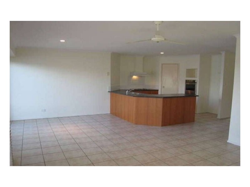 10 Brookland Court, Molendinar QLD 4214