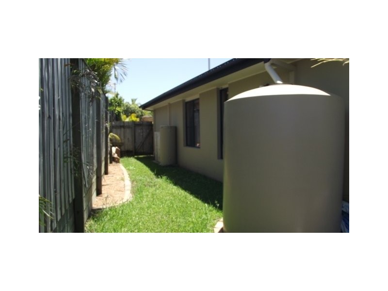 10 Brookland Court, Molendinar QLD 4214