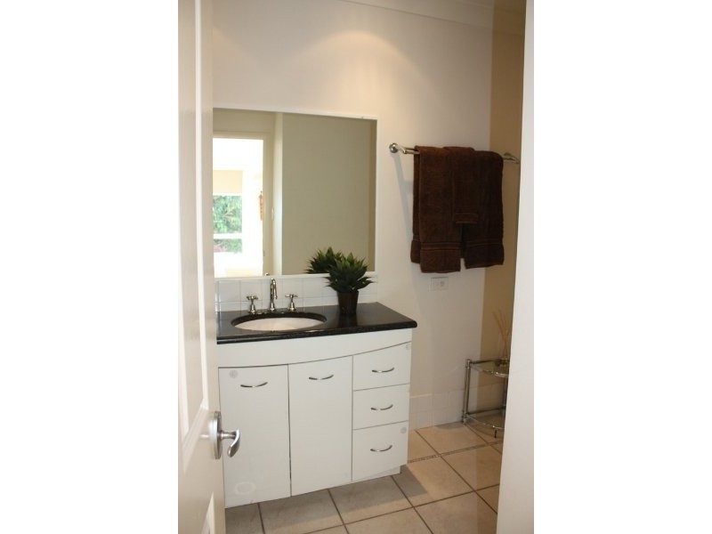 21 Gardendale, Burleigh Waters QLD 4220