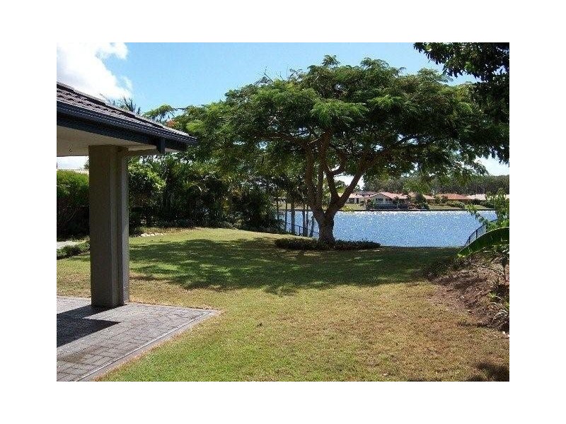 25 Lefroy Dve, Coombabah QLD 4216