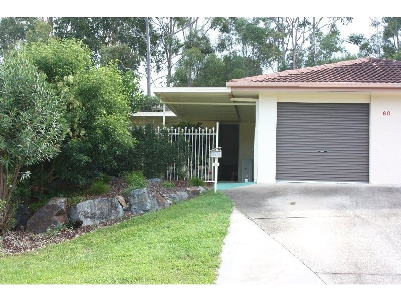 2/60 Village Way, Oxenford QLD 4210
