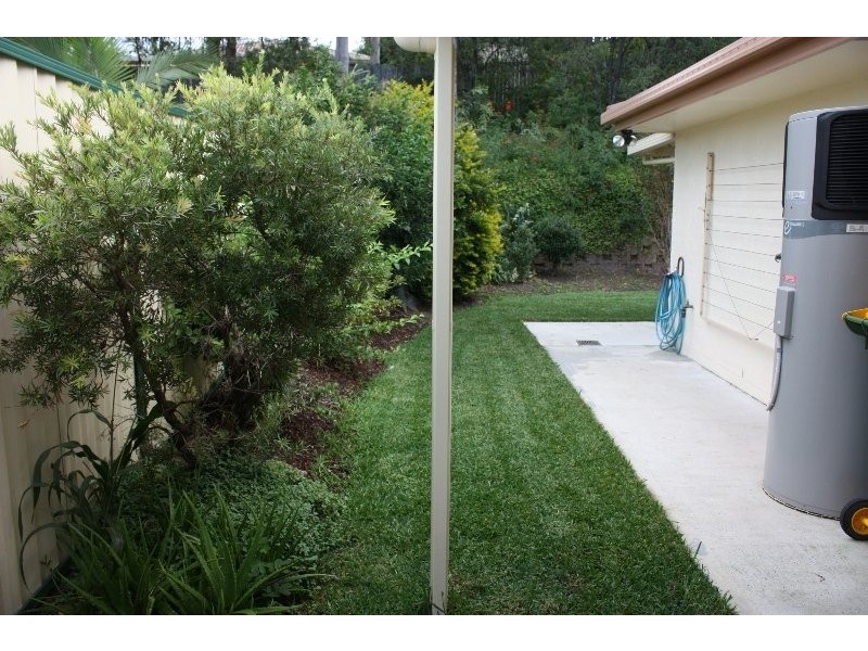 2/60 Village Way, Oxenford QLD 4210