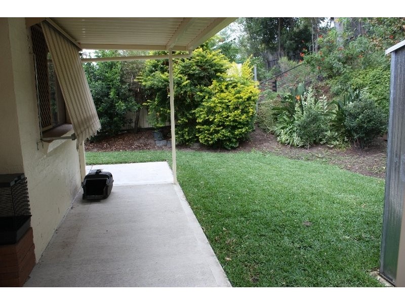 2/60 Village Way, Oxenford QLD 4210