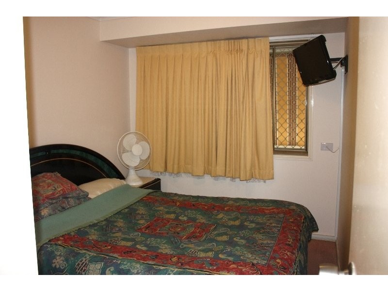 2/60 Village Way, Oxenford QLD 4210