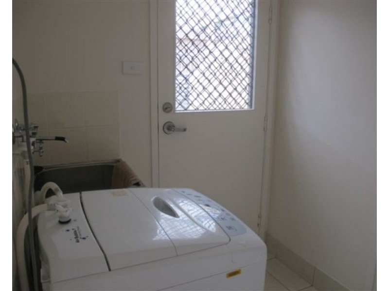 7/93 Pennycuick Street, West Rockhampton QLD 4700