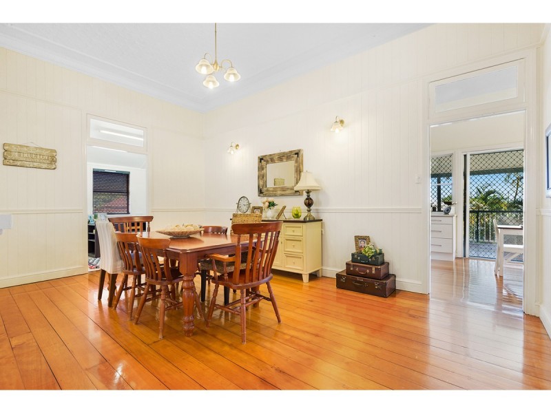 21 Cousins Street, The Range QLD 4700