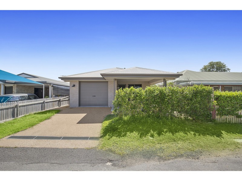 16 Bolsover Lane, Rockhampton City QLD 4700