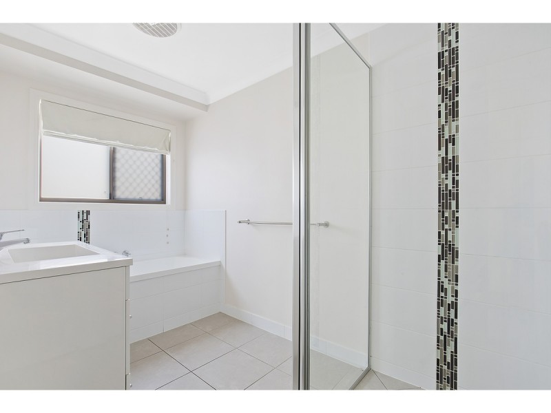 16 Bolsover Lane, Rockhampton City QLD 4700
