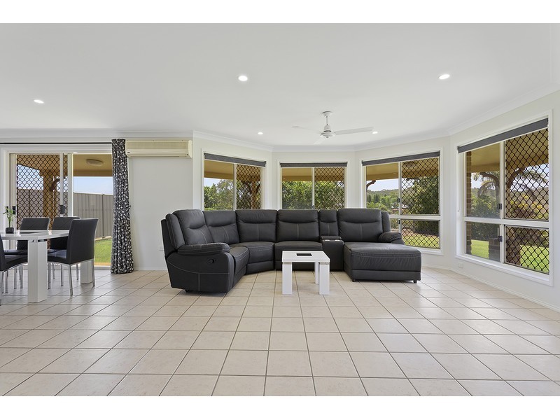 122 Angela Road, Rockyview QLD 4701