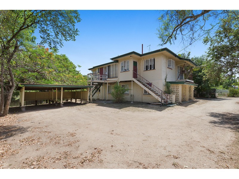 204 Elphinstone Street, Berserker QLD 4701