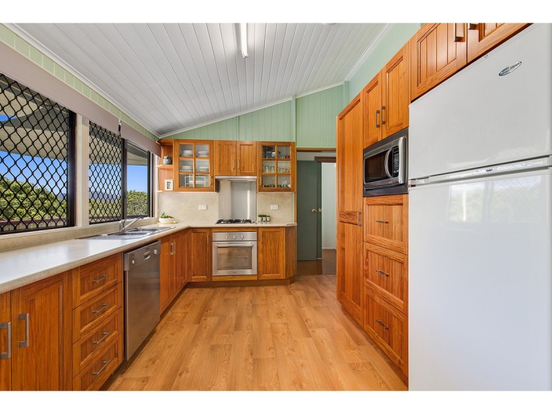 8 Lamington Street, The Range QLD 4700