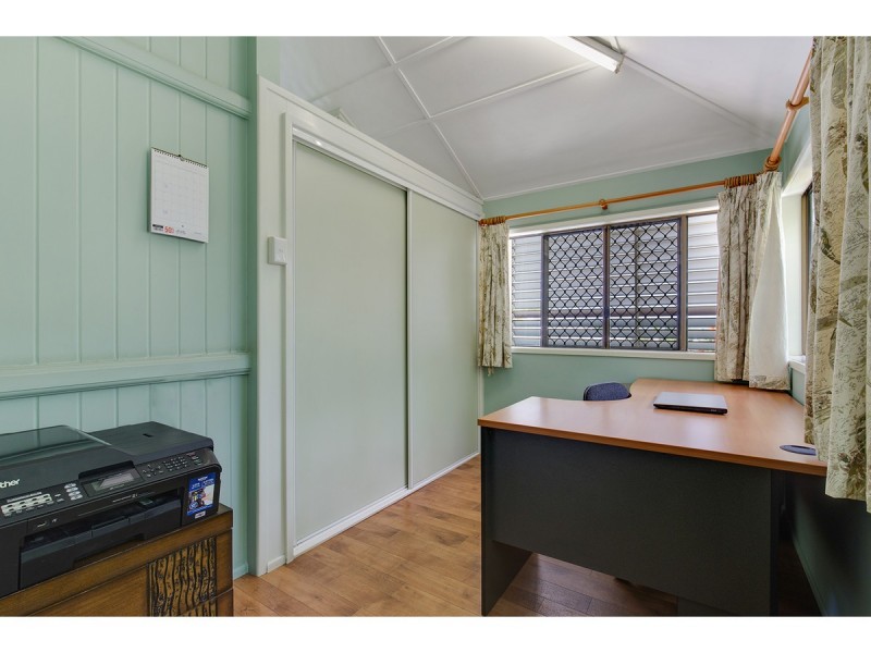 8 Lamington Street, The Range QLD 4700