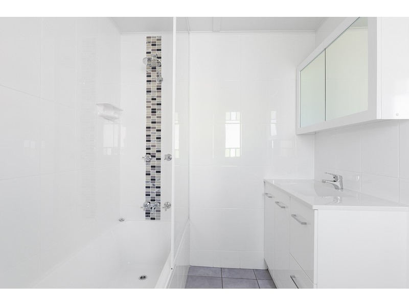 19a Main Street, Park Avenue QLD 4701