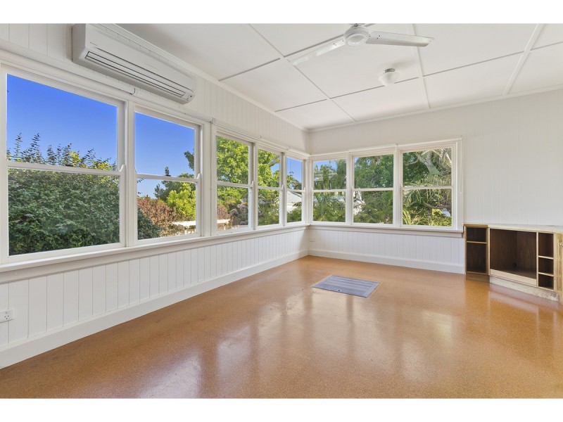 10 Dagmar Street, The Range QLD 4700