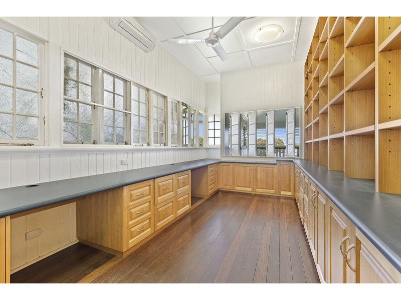 10 Dagmar Street, The Range QLD 4700
