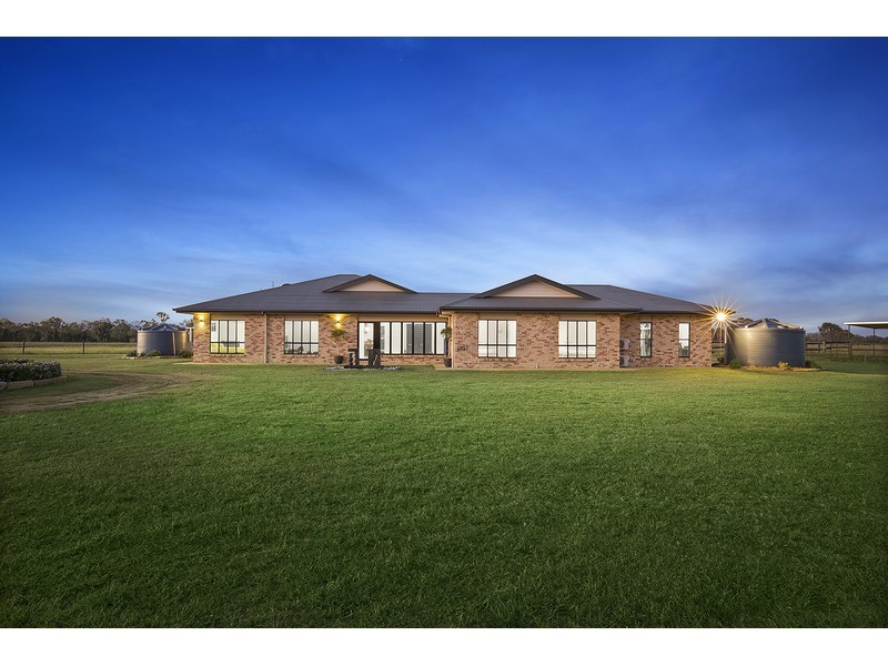 400 South Yaamba Road, Alton Downs QLD 4702