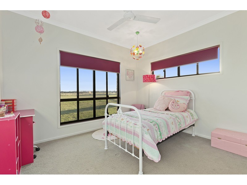 400 South Yaamba Road, Alton Downs QLD 4702