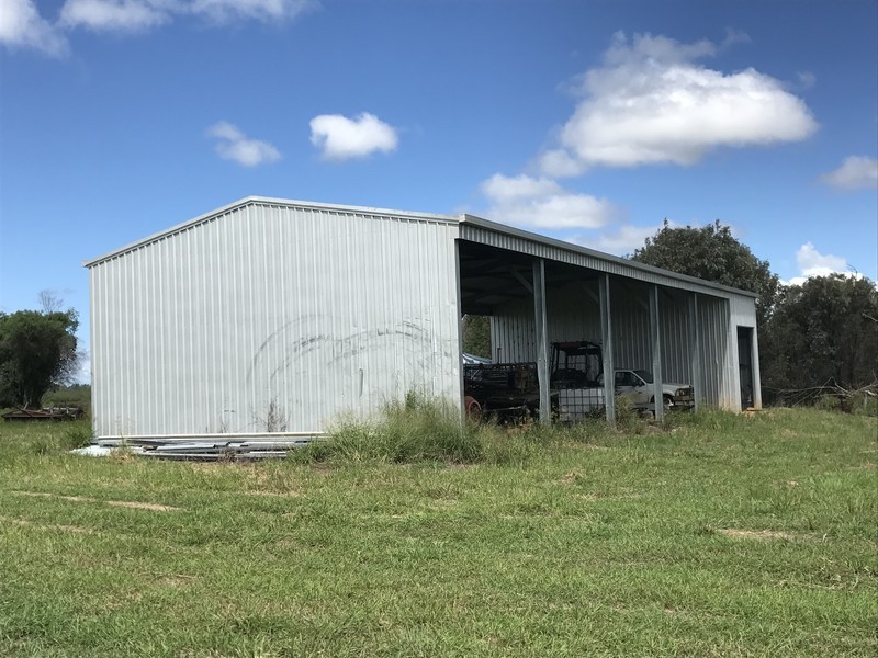 400 South Yaamba Road, Alton Downs QLD 4702