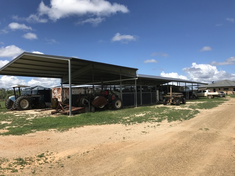 400 South Yaamba Road, Alton Downs QLD 4702