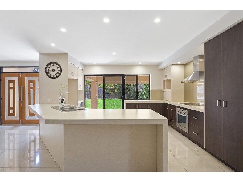 6 Constantia Crescent, Frenchville QLD 4701