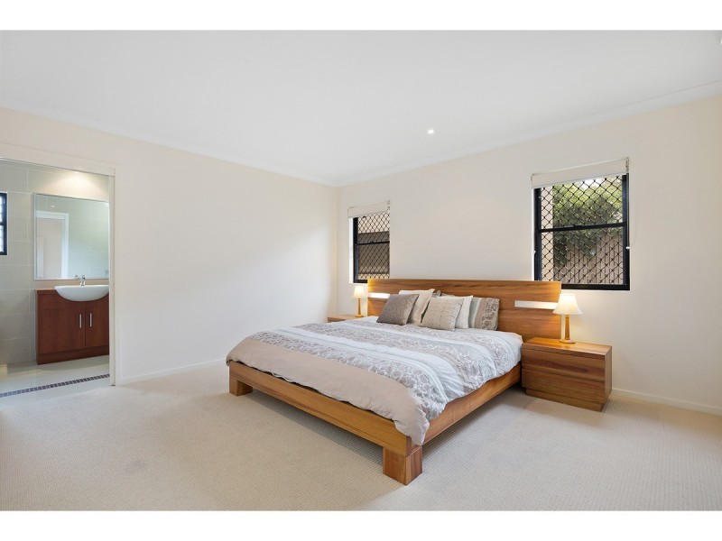 6 Constantia Crescent, Frenchville QLD 4701