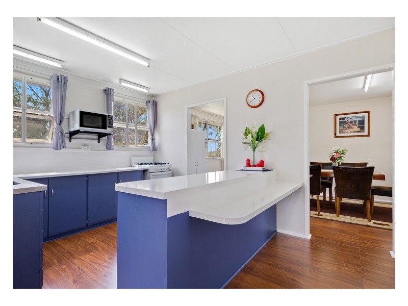 218 South Yaamba Road, Alton Downs QLD 4702